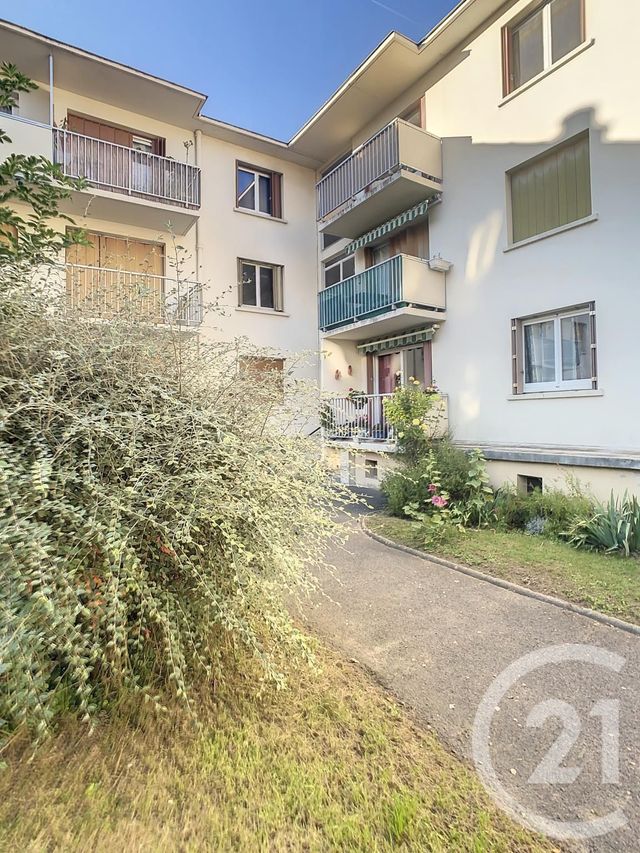 Appartement F3 à louer ST FARGEAU PONTHIERRY