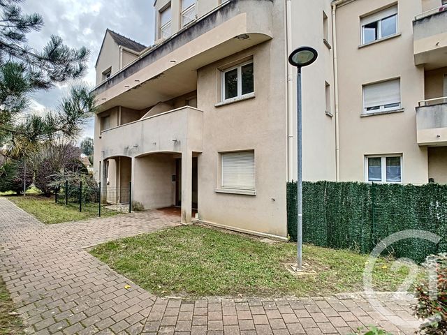 Appartement F2 à louer ST FARGEAU PONTHIERRY