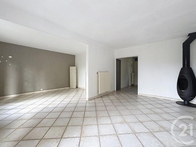 maison à louer - 4 pièces - 80.63 m2 - ST FARGEAU PONTHIERRY - 77 - ILE-DE-FRANCE - Century 21 Domaine Du Parc