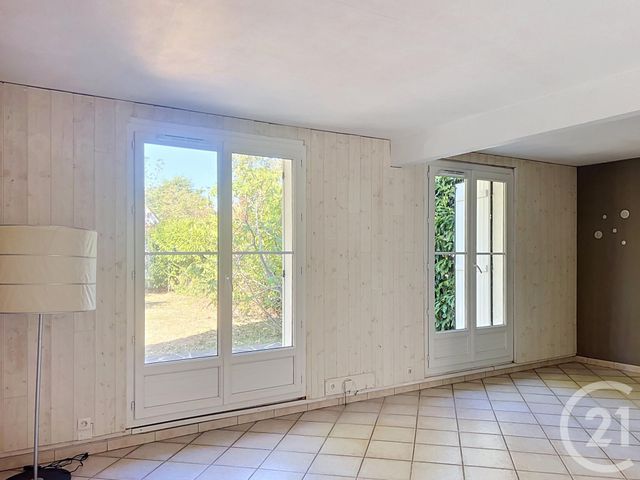 maison à louer - 4 pièces - 80.63 m2 - ST FARGEAU PONTHIERRY - 77 - ILE-DE-FRANCE - Century 21 Domaine Du Parc