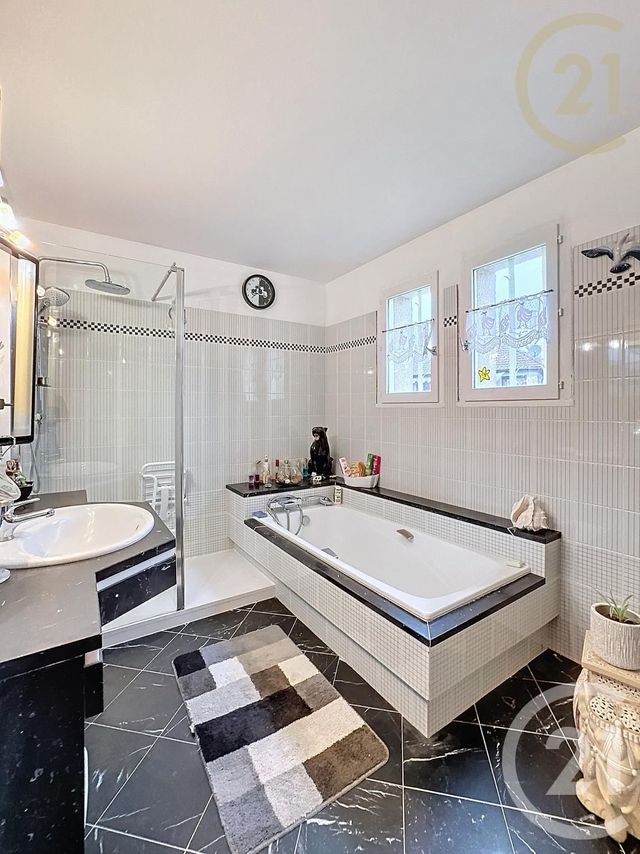 maison à vendre - 7 pièces - 158.0 m2 - 77 - ILE-DE-FRANCE - Century 21 Domaine Du Parc