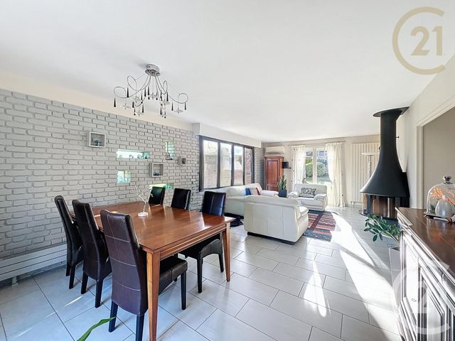 maison à vendre - 9 pièces - 165.55 m2 - BOISSISE LE ROI - 77 - ILE-DE-FRANCE - Century 21 Domaine Du Parc
