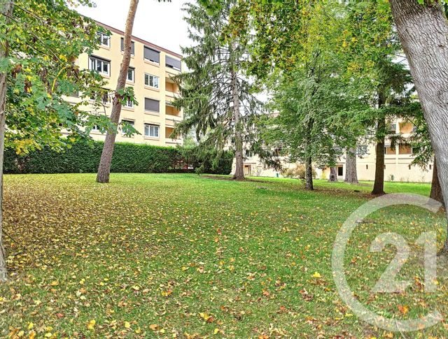 Appartement F3 à vendre - 3 pièces - 60.23 m2 - ST FARGEAU PONTHIERRY - 77 - ILE-DE-FRANCE - Century 21 Domaine Du Parc