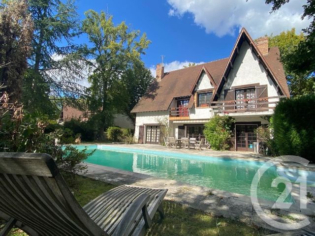 maison à vendre - 8 pièces - 206.08 m2 - ST SAUVEUR SUR ECOLE - 77 - ILE-DE-FRANCE - Century 21 Domaine Du Parc