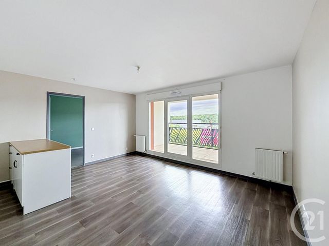 Appartement F2 à louer - 2 pièces - 44.65 m2 - ST FARGEAU PONTHIERRY - 77 - ILE-DE-FRANCE - Century 21 Domaine Du Parc