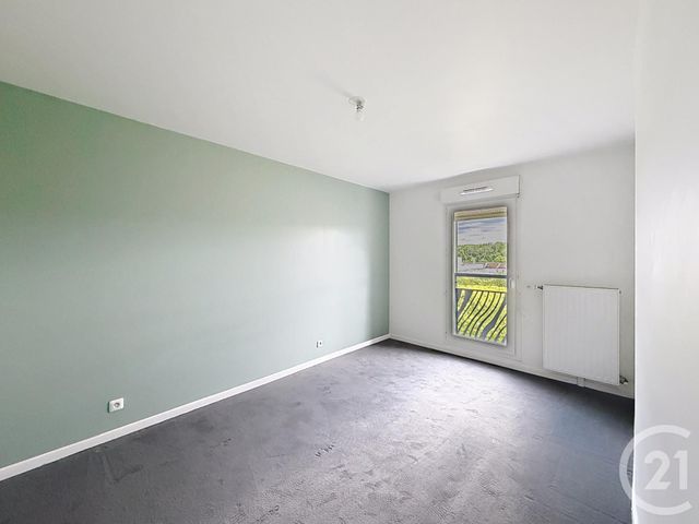 Appartement F2 à louer - 2 pièces - 44.65 m2 - ST FARGEAU PONTHIERRY - 77 - ILE-DE-FRANCE - Century 21 Domaine Du Parc