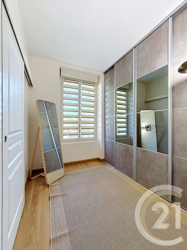 Appartement F3 à vendre - 3 pièces - 73.56 m2 - 77 - ILE-DE-FRANCE - Century 21 Domaine Du Parc