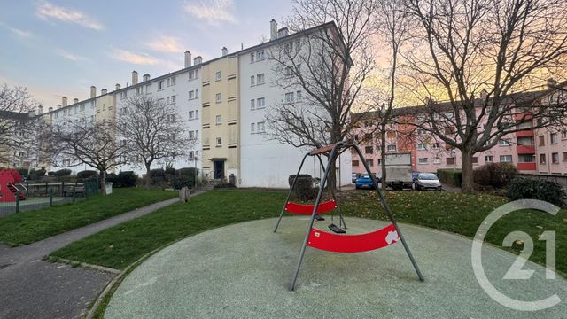 Parking à louer ST FARGEAU PONTHIERRY
