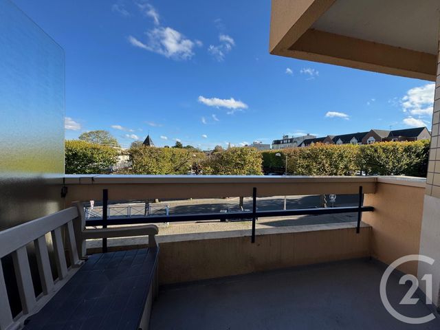 Appartement F2 à vendre - 2 pièces - 49.7 m2 - ST FARGEAU PONTHIERRY - 77 - ILE-DE-FRANCE - Century 21 Domaine Du Parc