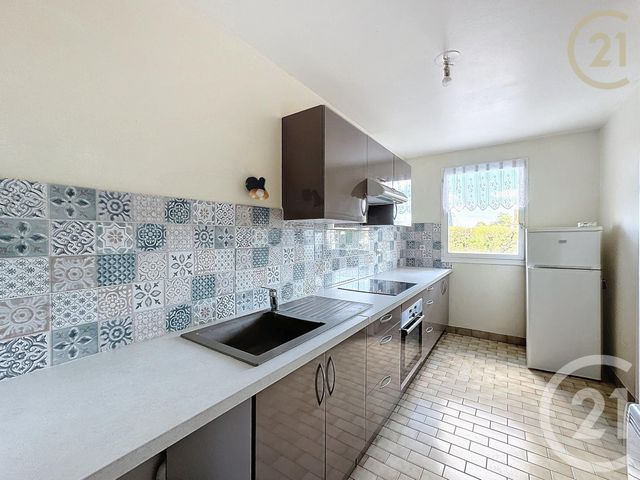 Appartement F2 à vendre - 2 pièces - 49.7 m2 - ST FARGEAU PONTHIERRY - 77 - ILE-DE-FRANCE - Century 21 Domaine Du Parc