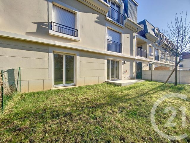Appartement F2 à vendre - 2 pièces - 41.81 m2 - ST FARGEAU PONTHIERRY - 77 - ILE-DE-FRANCE - Century 21 Domaine Du Parc
