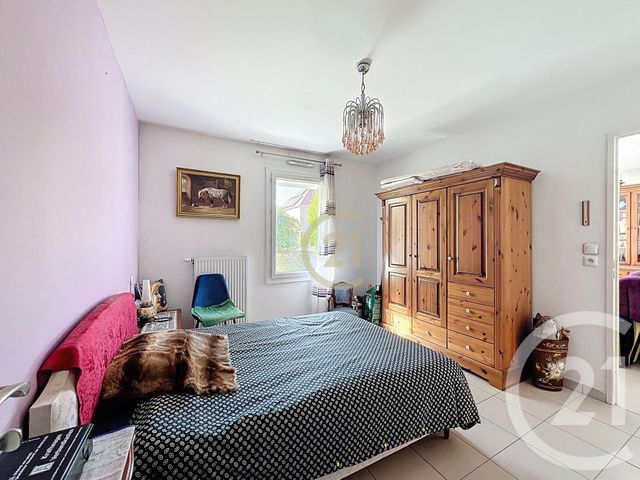 Appartement F2 à vendre - 2 pièces - 41.47 m2 - PRINGY - 77 - ILE-DE-FRANCE - Century 21 Domaine Du Parc