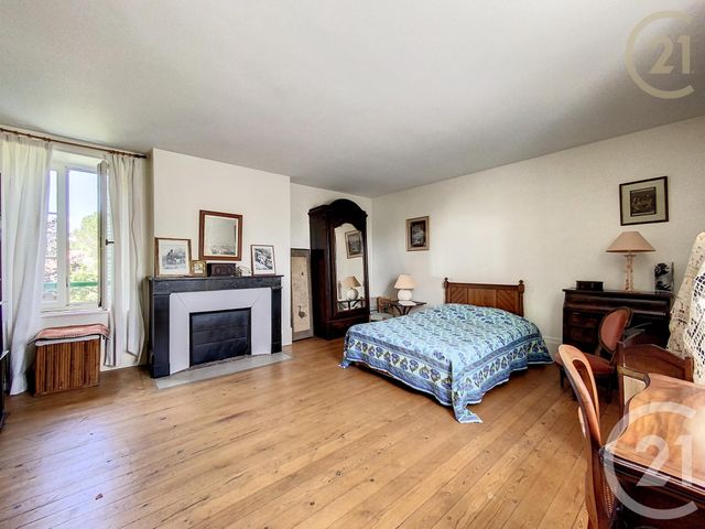 maison à vendre - 10 pièces - 220.48 m2 - PRINGY - 77 - ILE-DE-FRANCE - Century 21 Domaine Du Parc