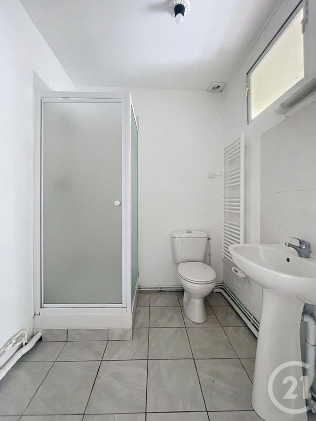 Appartement F1 à louer - 1 pièce - 23.88 m2 - MELUN - 77 - ILE-DE-FRANCE - Century 21 Domaine Du Parc