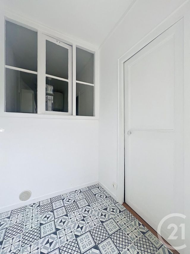 Appartement F1 à louer - 1 pièce - 23.88 m2 - MELUN - 77 - ILE-DE-FRANCE - Century 21 Domaine Du Parc