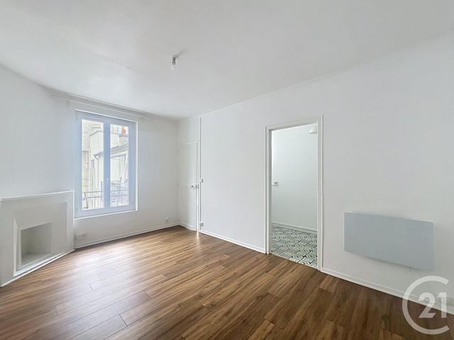 Appartement F1 à louer - 1 pièce - 23.88 m2 - MELUN - 77 - ILE-DE-FRANCE - Century 21 Domaine Du Parc