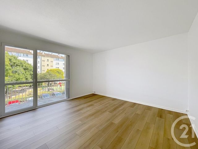 Appartement F3 à louer ST FARGEAU PONTHIERRY