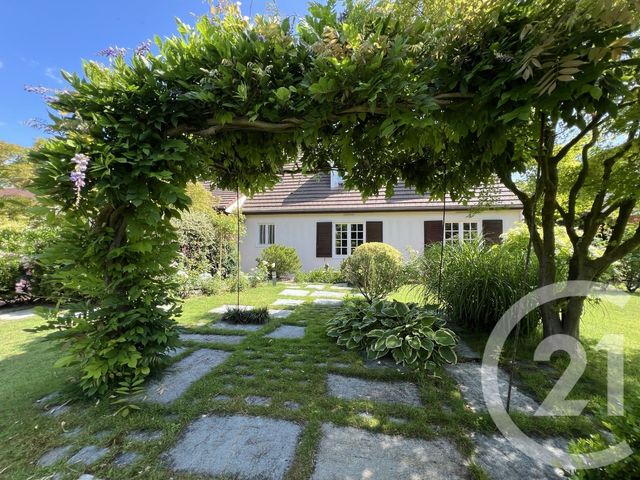 maison à vendre - 8 pièces - 199.6 m2 - ST FARGEAU PONTHIERRY - 77 - ILE-DE-FRANCE - Century 21 Domaine Du Parc