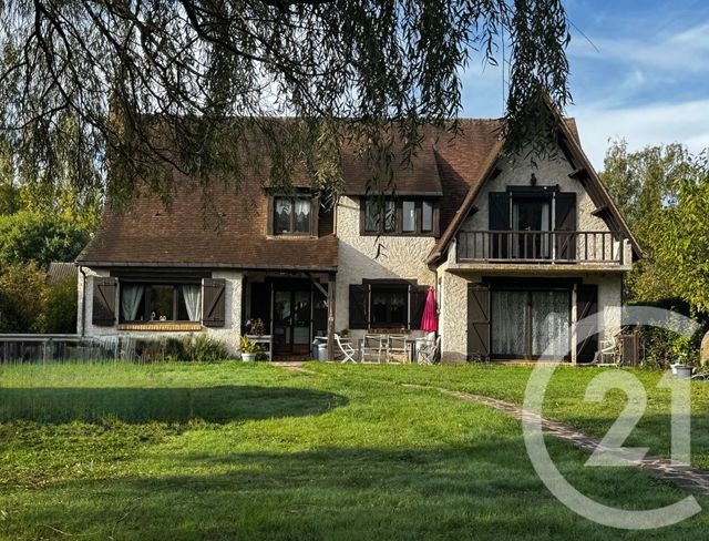 maison à vendre - 8 pièces - 240.0 m2 - ST FARGEAU PONTHIERRY - 77 - ILE-DE-FRANCE - Century 21 Domaine Du Parc