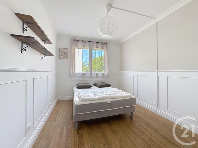 Appartement F4 à louer - 4 pièces - 72.82 m2 - ST FARGEAU PONTHIERRY - 77 - ILE-DE-FRANCE - Century 21 Domaine Du Parc