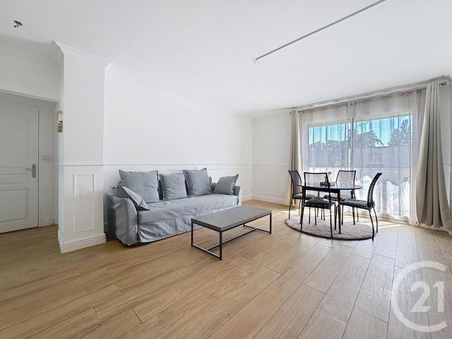 Appartement F4 à louer - 4 pièces - 72.82 m2 - ST FARGEAU PONTHIERRY - 77 - ILE-DE-FRANCE - Century 21 Domaine Du Parc
