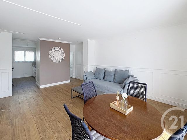 Appartement F4 à louer - 4 pièces - 72.82 m2 - ST FARGEAU PONTHIERRY - 77 - ILE-DE-FRANCE - Century 21 Domaine Du Parc