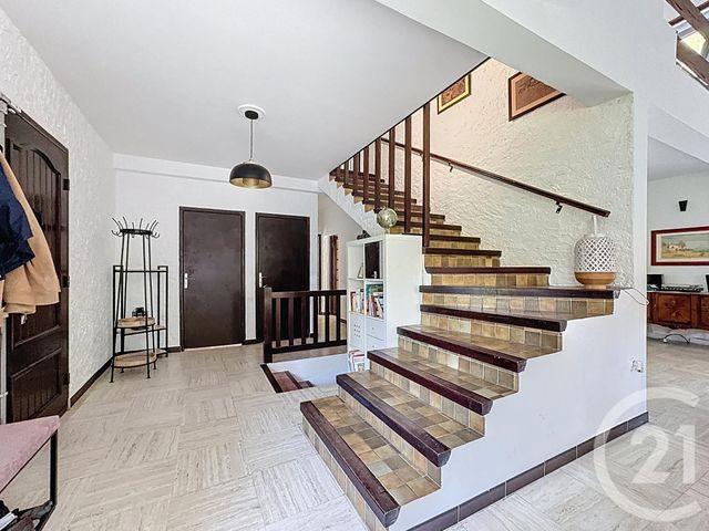 maison à louer - 6 pièces - 206.08 m2 - ST SAUVEUR SUR ECOLE - 77 - ILE-DE-FRANCE - Century 21 Domaine Du Parc