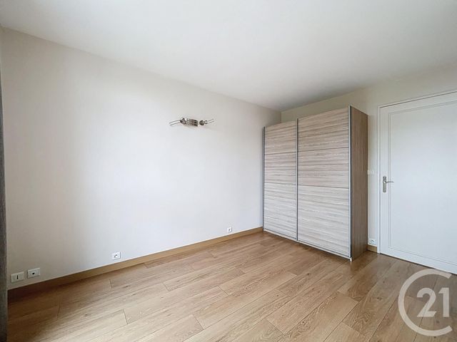 Afficher la photo en grand Appartement F3 à louer - 3 pièces - 64.83 m2 - ST FARGEAU PONTHIERRY - 77 - ILE-DE-FRANCE - Century 21 Domaine Du Parc
