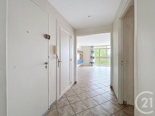 Afficher la photo en grand Appartement F3 à louer - 3 pièces - 64.83 m2 - ST FARGEAU PONTHIERRY - 77 - ILE-DE-FRANCE - Century 21 Domaine Du Parc