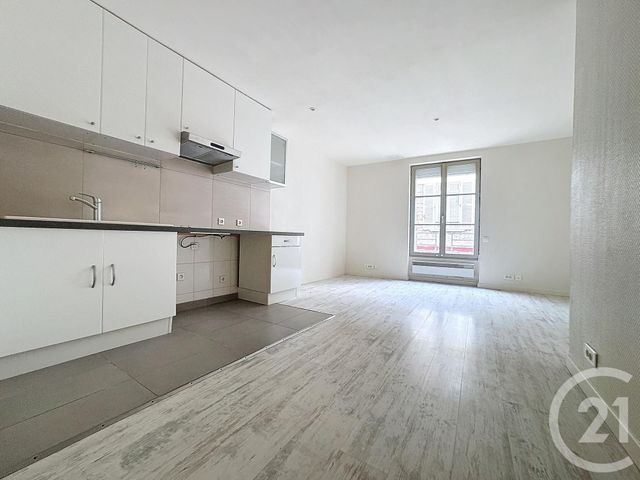 Appartement F1 à louer - 1 pièce - 27.65 m2 - MELUN - 77 - ILE-DE-FRANCE - Century 21 Domaine Du Parc