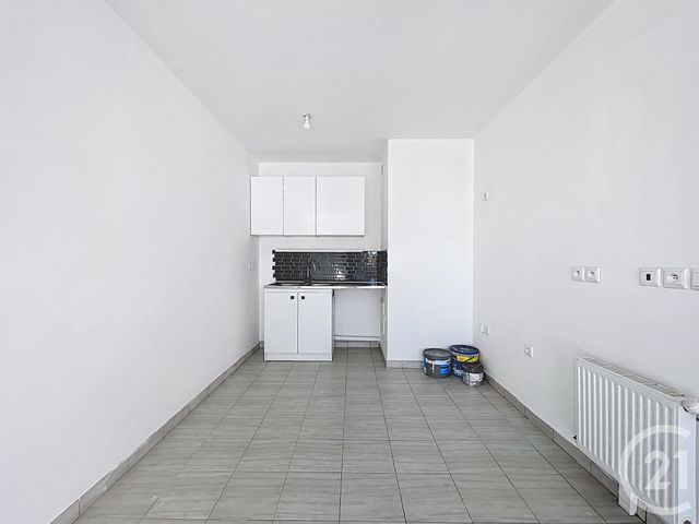 Appartement F3 à louer - 3 pièces - 51.13 m2 - ST FARGEAU PONTHIERRY - 77 - ILE-DE-FRANCE - Century 21 Domaine Du Parc