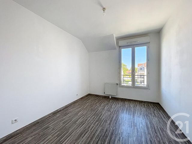 Appartement F3 à louer - 3 pièces - 51.13 m2 - ST FARGEAU PONTHIERRY - 77 - ILE-DE-FRANCE - Century 21 Domaine Du Parc