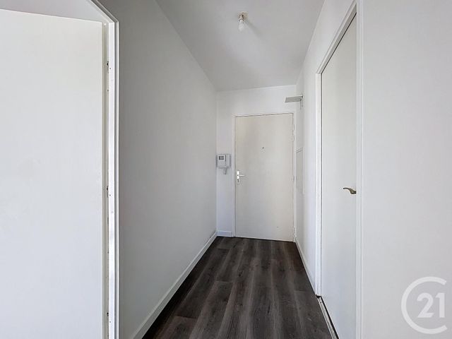 Appartement F3 à louer - 3 pièces - 51.13 m2 - ST FARGEAU PONTHIERRY - 77 - ILE-DE-FRANCE - Century 21 Domaine Du Parc