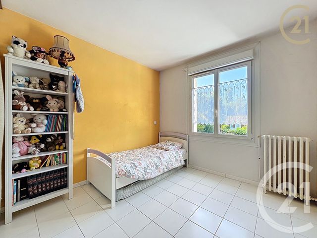 Afficher la photo en grand maison à vendre - 8 pièces - 240.0 m2 - ST FARGEAU PONTHIERRY - 77 - ILE-DE-FRANCE - Century 21 Domaine Du Parc