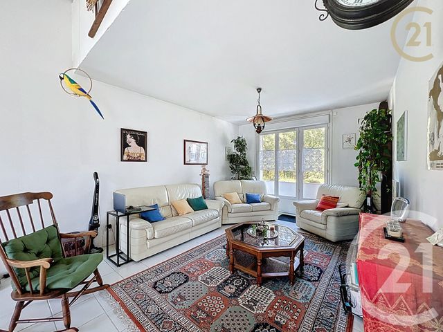 Afficher la photo en grand maison à vendre - 8 pièces - 240.0 m2 - ST FARGEAU PONTHIERRY - 77 - ILE-DE-FRANCE - Century 21 Domaine Du Parc