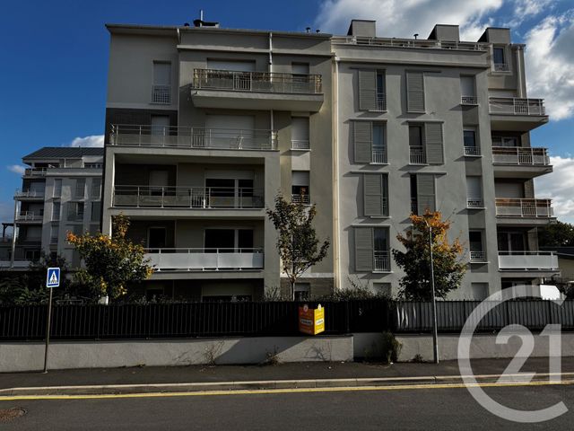 Appartement F2 à vendre - 2 pièces - 52.55 m2 - ST FARGEAU PONTHIERRY - 77 - ILE-DE-FRANCE - Century 21 Domaine Du Parc