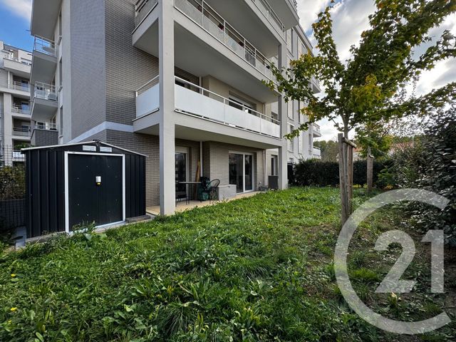 Appartement F2 à vendre - 2 pièces - 52.55 m2 - ST FARGEAU PONTHIERRY - 77 - ILE-DE-FRANCE - Century 21 Domaine Du Parc