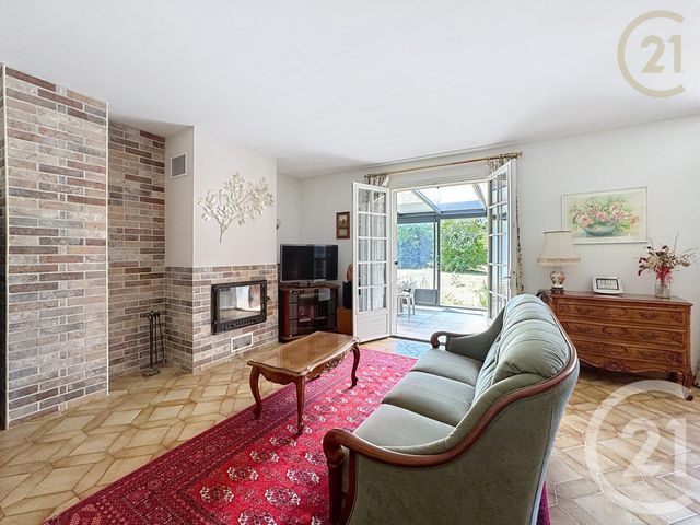 maison à vendre - 9 pièces - 204.12 m2 - PERTHES - 77 - ILE-DE-FRANCE - Century 21 Domaine Du Parc