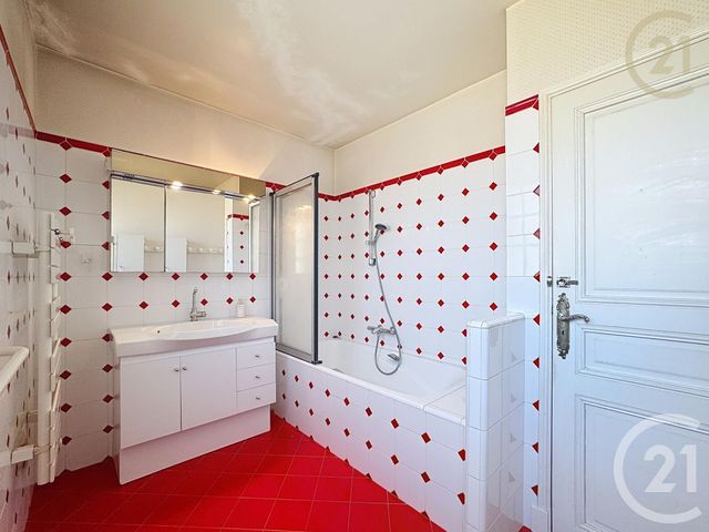 maison à vendre - 9 pièces - 204.12 m2 - PERTHES - 77 - ILE-DE-FRANCE - Century 21 Domaine Du Parc