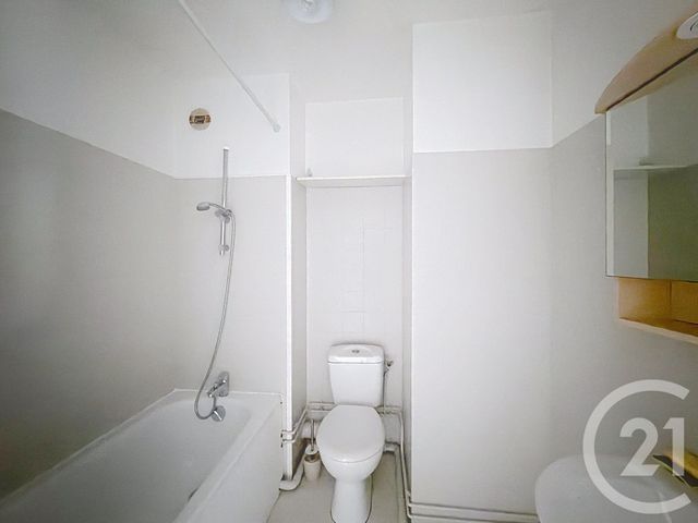 Afficher la photo en grand Appartement F1 à vendre - 1 pièce - 22.84 m2 - MELUN - 77 - ILE-DE-FRANCE - Century 21 Domaine Du Parc