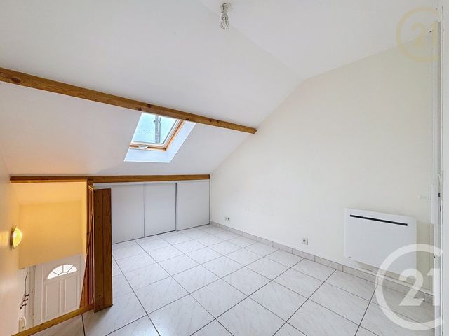 Appartement Duplex à vendre - 2 pièces - 25.5 m2 - 77 - ILE-DE-FRANCE - Century 21 Domaine Du Parc