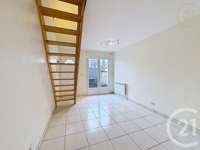 Appartement Duplex à vendre - 2 pièces - 25.5 m2 - 77 - ILE-DE-FRANCE - Century 21 Domaine Du Parc