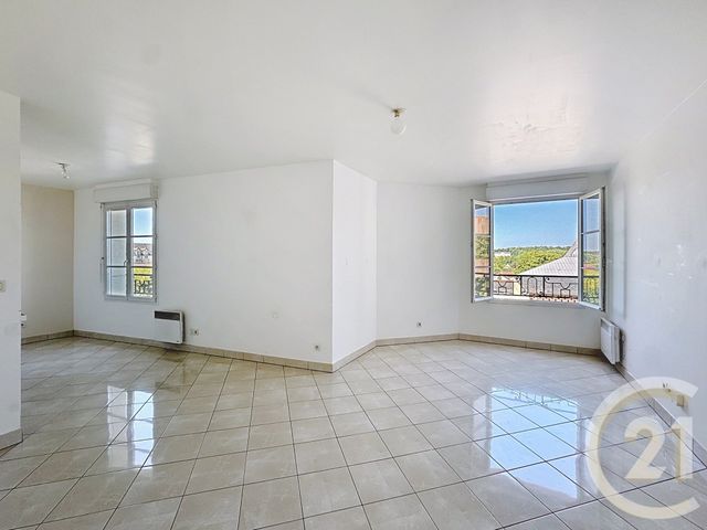 Appartement F2 à louer - 2 pièces - 52.54 m2 - ST FARGEAU PONTHIERRY - 77 - ILE-DE-FRANCE - Century 21 Domaine Du Parc