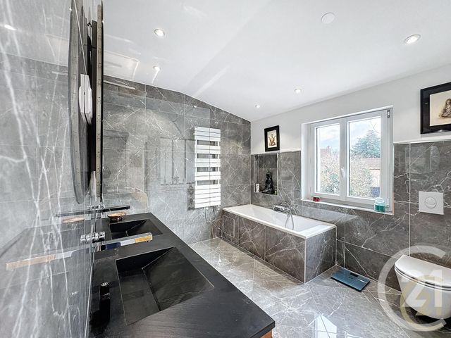 maison à vendre - 9 pièces - 183.0 m2 - PRINGY - 77 - ILE-DE-FRANCE - Century 21 Domaine Du Parc