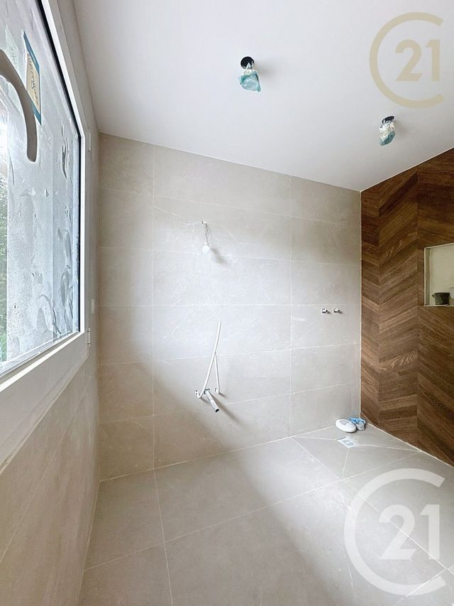 maison à vendre - 6 pièces - 180.3 m2 - PRINGY - 77 - ILE-DE-FRANCE - Century 21 Domaine Du Parc