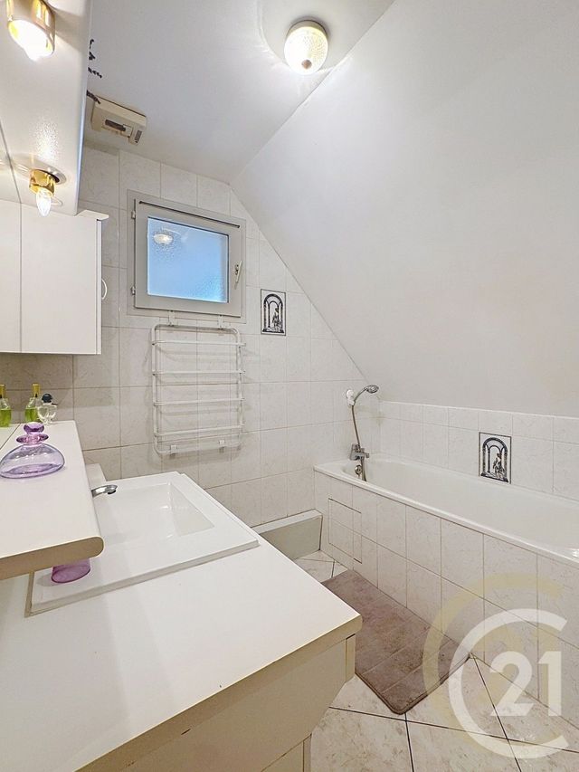 maison à vendre - 5 pièces - 87.99 m2 - ST FARGEAU PONTHIERRY - 77 - ILE-DE-FRANCE - Century 21 Domaine Du Parc