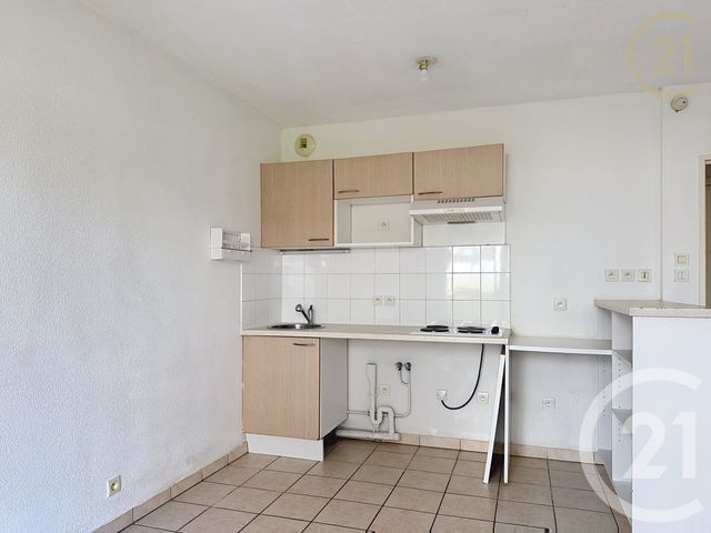 Appartement F2 à vendre - 2 pièces - 36.07 m2 - ST FARGEAU PONTHIERRY - 77 - ILE-DE-FRANCE - Century 21 Domaine Du Parc
