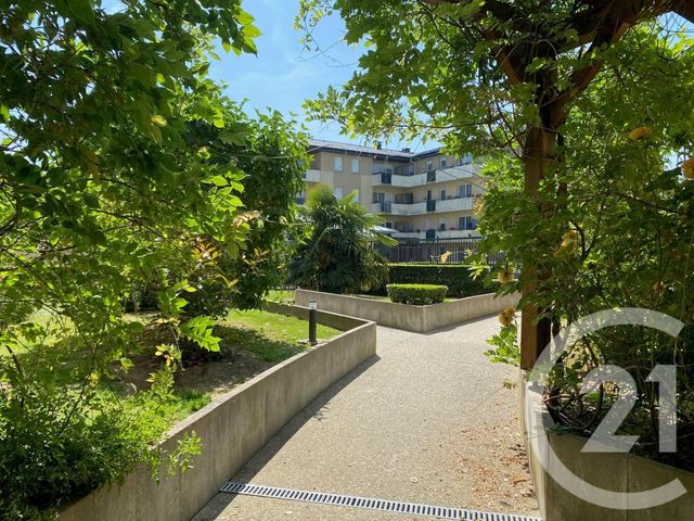 Appartement F2 à vendre - 2 pièces - 36.07 m2 - ST FARGEAU PONTHIERRY - 77 - ILE-DE-FRANCE - Century 21 Domaine Du Parc