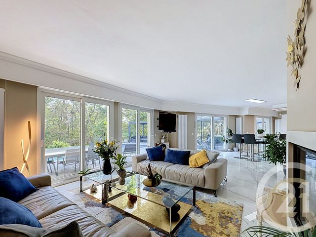 maison à vendre - 8 pièces - 225.4 m2 - 77 - ILE-DE-FRANCE - Century 21 Domaine Du Parc