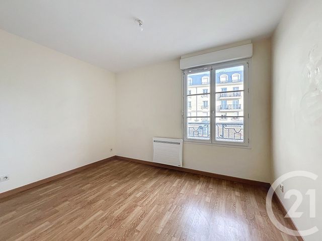 Appartement F3 à vendre - 3 pièces - 58.09 m2 - ST FARGEAU PONTHIERRY - 77 - ILE-DE-FRANCE - Century 21 Domaine Du Parc